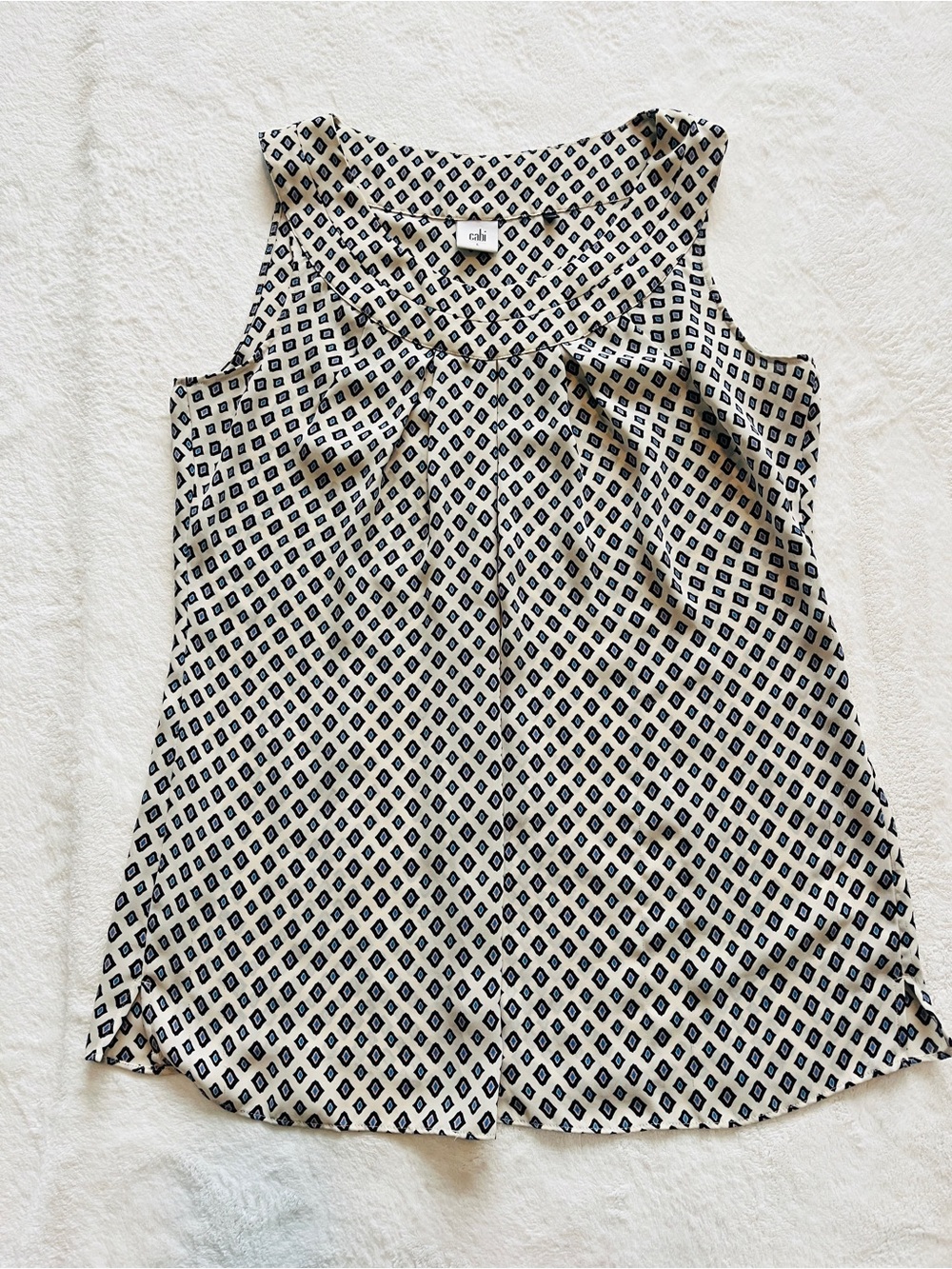 Diamond Print Sleeveless Top - Cream, pink, blue